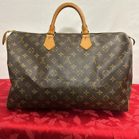 Vintage Louis Vuitton Speedy 40 - Picture 4 of 15